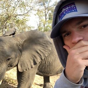 Meet your Posher, Devon